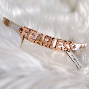 ✔️NWT BCBGeneration Fearless White & Rose Gold Bracelet
